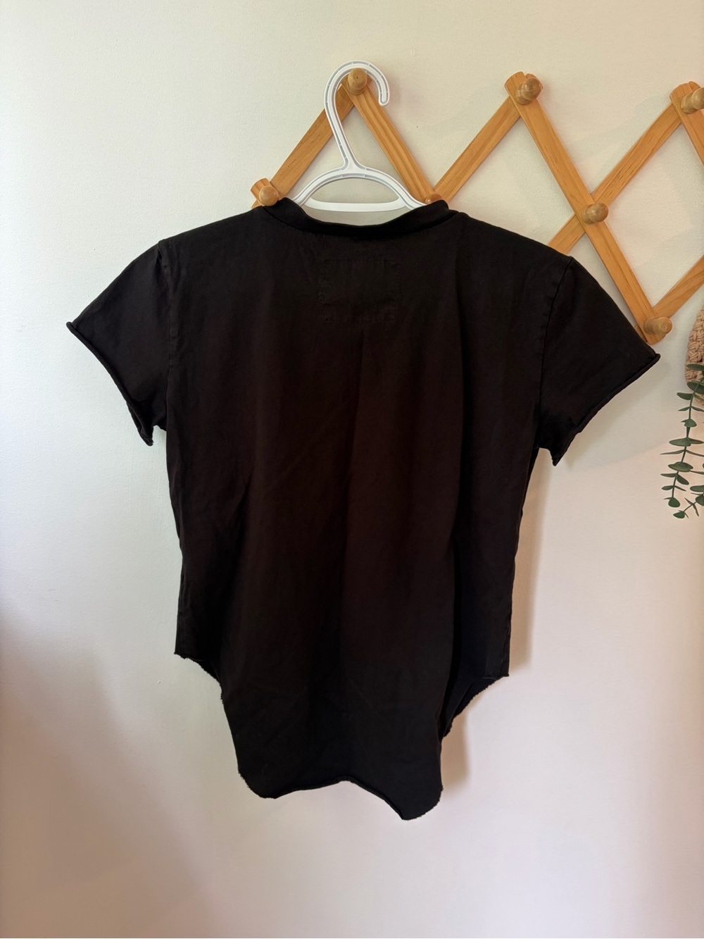 Frank & Eileen [$170] Theo Perfect Tee - Picture 5 of 5